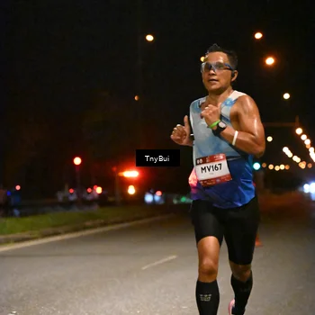 Runner Photo 7705065