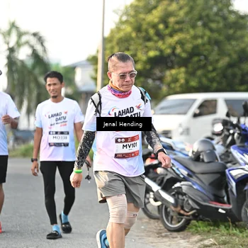 Runner Photo 7705066