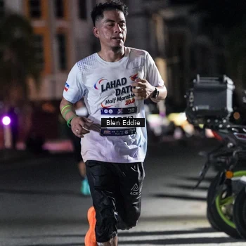 Runner Photo 7705070