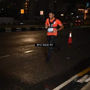 Runner Photo 7705078