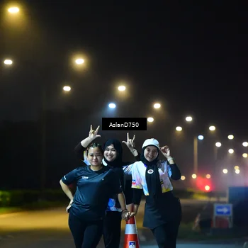Runner Photo 7705082