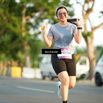 Runner Photo 7705083