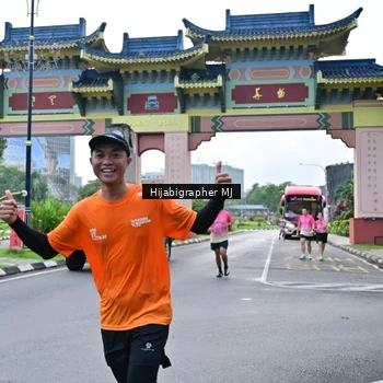 Runner Photo 7705085