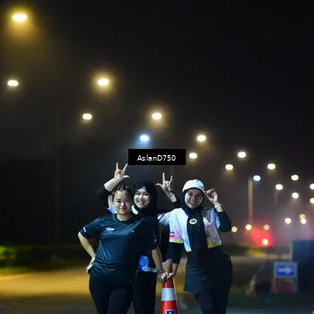 Runner Photo 7705096