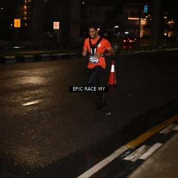 Runner Photo 7705100