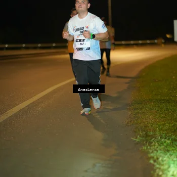 Runner Photo 7705101