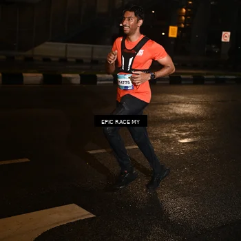 Runner Photo 7705104