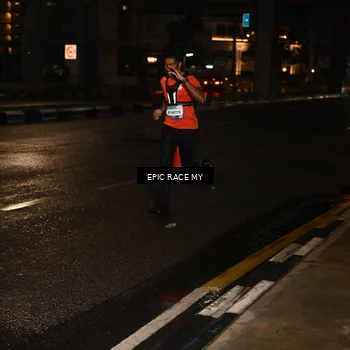 Runner Photo 7705105