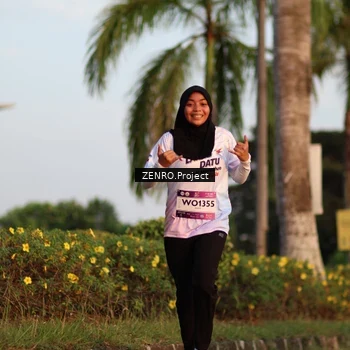 Runner Photo 7705107