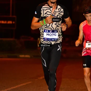 Runner Photo 7705110