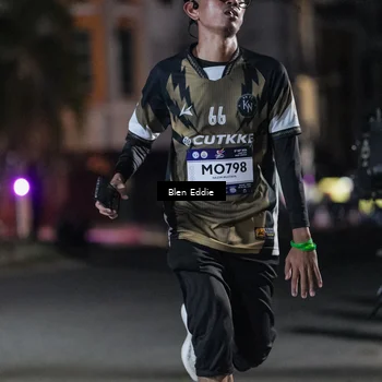Runner Photo 7705119