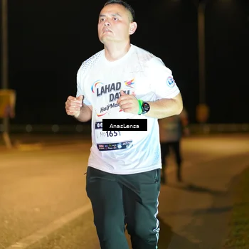 Runner Photo 7705121