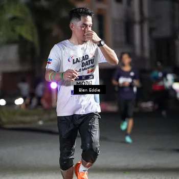Runner Photo 7705128