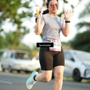 Runner Photo 7705132
