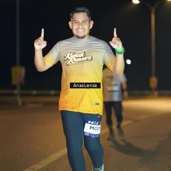 Runner Photo 7705138