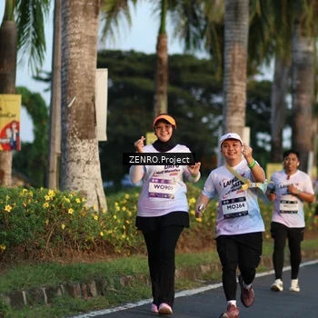 Runner Photo 7705139