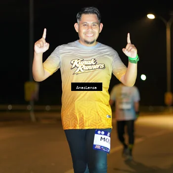 Runner Photo 7705141