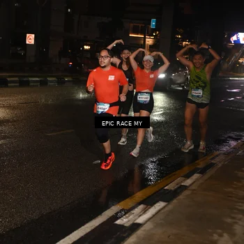 Runner Photo 7705147