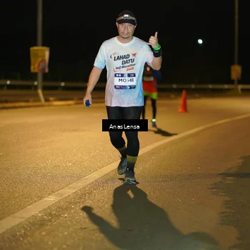 Runner Photo 7705156