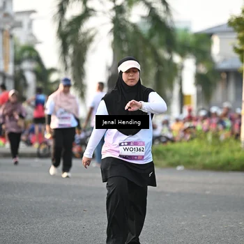 Runner Photo 7705160