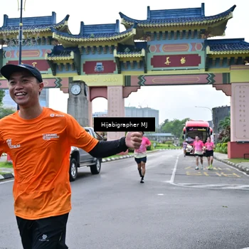Runner Photo 7705173