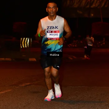Runner Photo 7705174