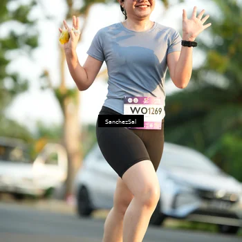 Runner Photo 7705175