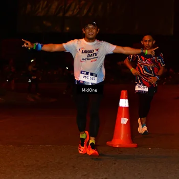 Runner Photo 7705182