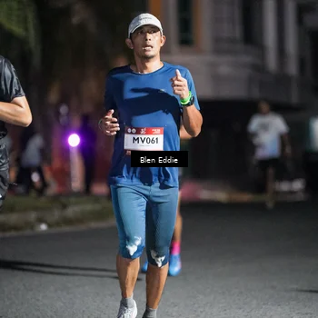 Runner Photo 7705189