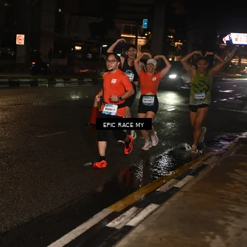 Runner Photo 7705197