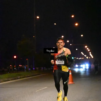 Runner Photo 7705206
