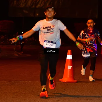 Runner Photo 7705213