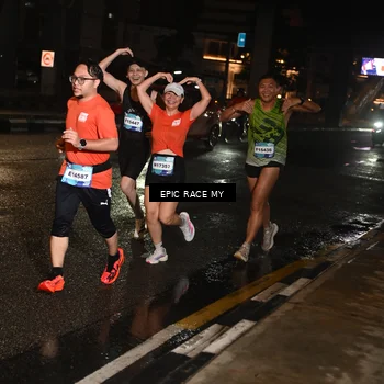 Runner Photo 7705220