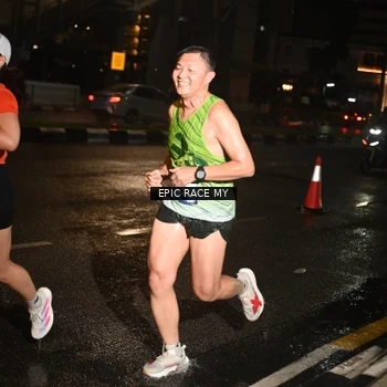 Runner Photo 7705245