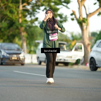 Runner Photo 7705249