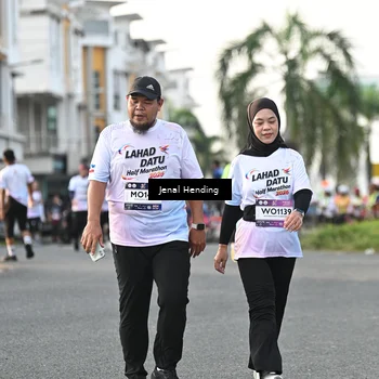Runner Photo 7705257