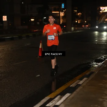 Runner Photo 7705290