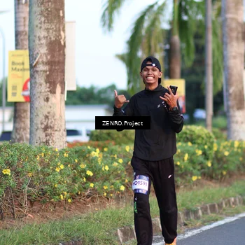 Runner Photo 7705294