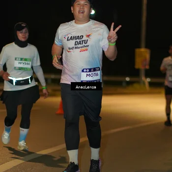Runner Photo 7705298