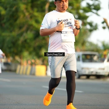 Runner Photo 7705300