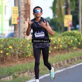 Runner Photo 7705324
