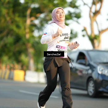 Runner Photo 7705326
