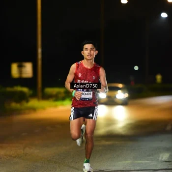 Runner Photo 7705341