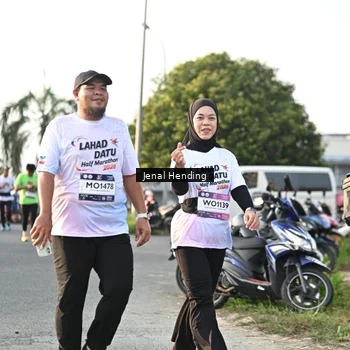 Runner Photo 7705358