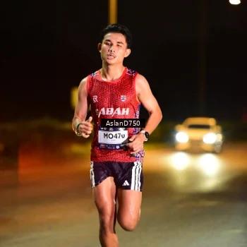 Runner Photo 7705372
