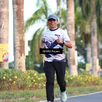 Runner Photo 7705379