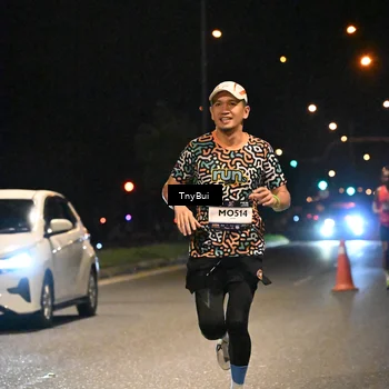 Runner Photo 7705383