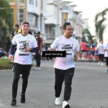 Runner Photo 7705384