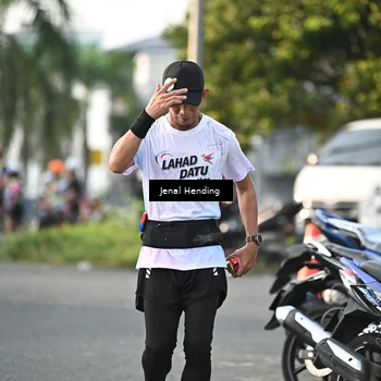 Runner Photo 7705395