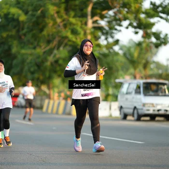 Runner Photo 7705404
